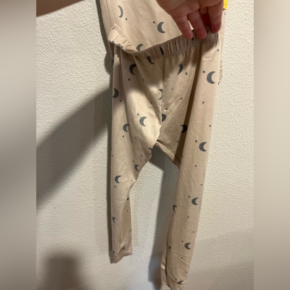 Cloud Island Toddler Moon & Stars Two Piece Pajama Set Tan Oeko Tex Size 5T - Picture 3 of 8